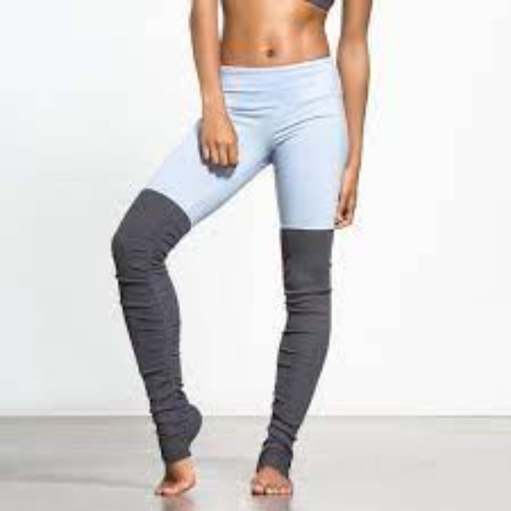 Alo Yoga Goddess Leggings Sky Blue Grey - X-Small